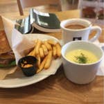 ブックス＆コーヒー パルネット>