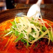 五穀豊穣の担担麺 王朝