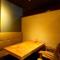 テーブル個室　2〜4名