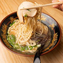 激安　オススメ　中洲屋台　ピリ辛 　博多　豚骨ラーメン　人気　ラーメン旨い 中評価】サンポー 九州中洲屋台 ピリ辛とんこつラーメンの感想