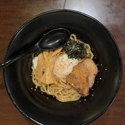 絶妙にからむ油とメン！ 住吉区の油そば【穴場あり】 - Retty