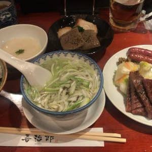 まずは牛タンでランチ! 仙台駅内の牛タン通りで善治郎さん善治郎定食のタン塩焼きは柔らかいけど噛み応えもあり香ばしく焼かれて美味しい! 真中タン定食のタン塩焼き