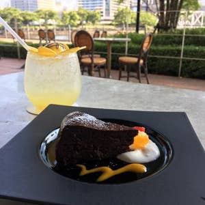 口コミ一覧 アニヴェルセルカフェ みなとみらい横浜 Anniversaire Cafe みなとみらい Retty