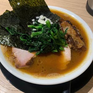 ラーメン サッポロ一番 博多純情らーめん ShinShin監修 炊き出し豚骨