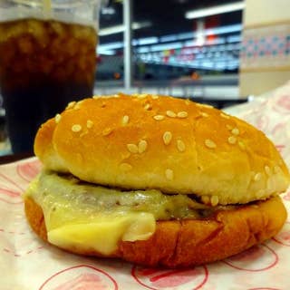 ドムドムハンバーガー 鉄東店 東区 ハンバーガーチェーン Retty