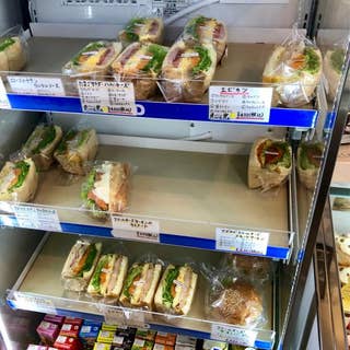 焼きたてパンの店 ブーランジェリー リヴィエール Riviere 一宮 パン屋 Retty