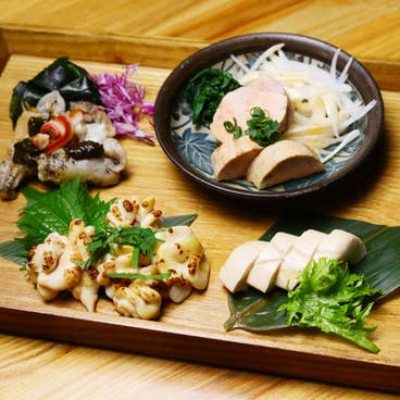 《飲み放題付き》店主渾身コース◆特別仕入れの刺身4点と姿盛り1点など豪華一品をご堪能。常連のお客様や数回来店の方におすすめ◎