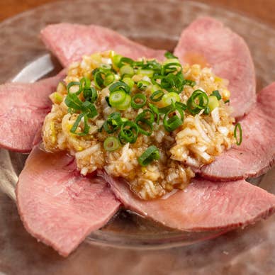 しっとり牛タンのカルパッチョ