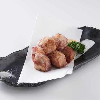 燻製牛タン揚げ