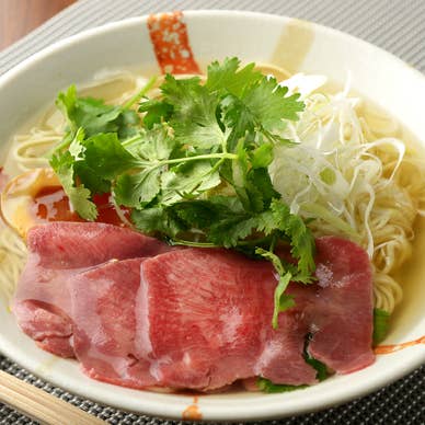 〆に牛たんラーメン