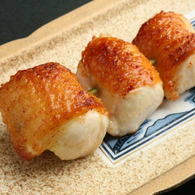 比内地鶏　むねと皮の抱き身串