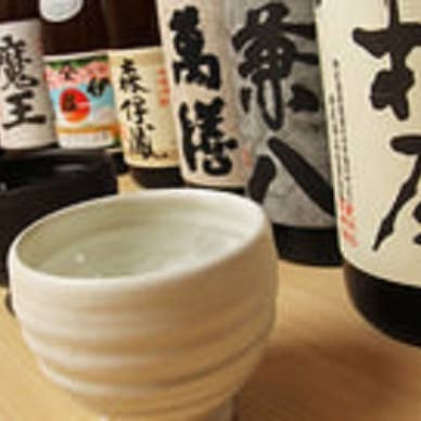 希少焼酎から定番まで、豊富なラインナップ。