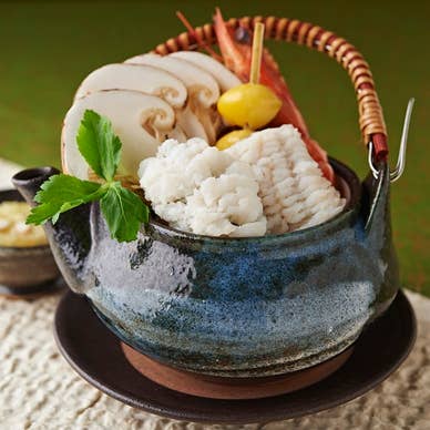 松茸とハモの土瓶蒸し※秋季限定