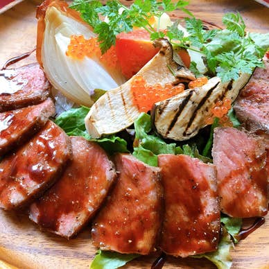 【牛サーロインステーキマデールソース】¥2,480