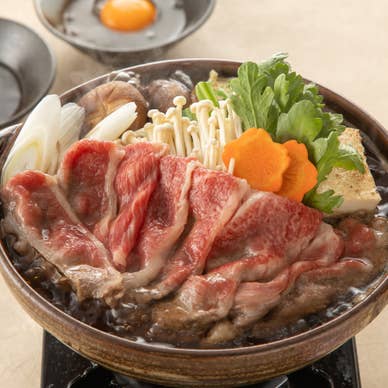 黒毛和牛のすき焼き　卵、うどん付き　（2人前～）