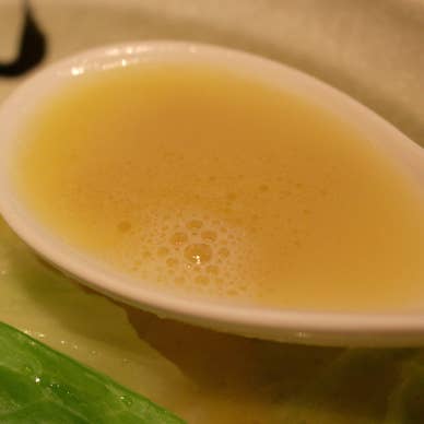 同じ鶏でも全く味わいの異なるのが魅力