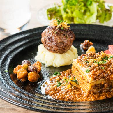 ミニラザニアとハンバーグランチセット