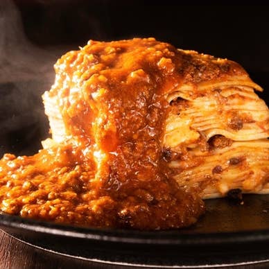 赤牛のミートラザニア