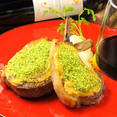 仔羊のロースト香草パン粉焼き