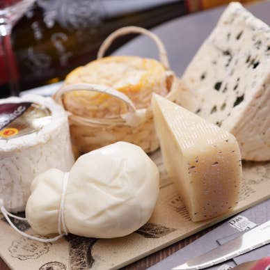 フランス、日本のチーズをご用意しております