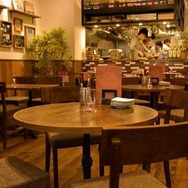 広々とした店内