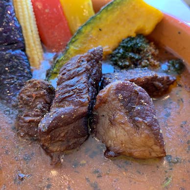 京都ブランド牛《京の肉》を煮込んでとろとろに！