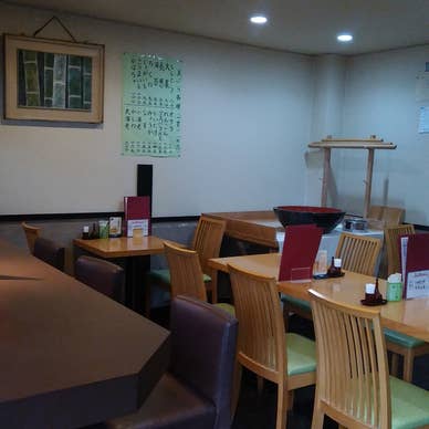 落ち着いたアットホームな店内