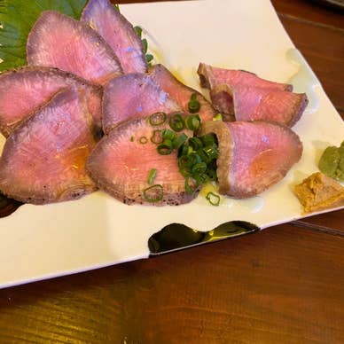 牛タン刺し