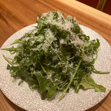 ルッコラとペコリーノのサラダ