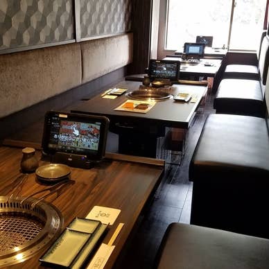 人数に合わせてご利用いただけるお席もございます
