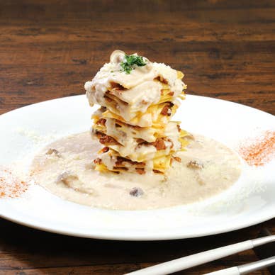 ポルチーニ茸のクリームソースラザニア