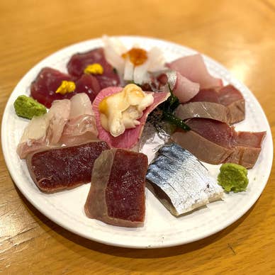刺身の盛り合わせ