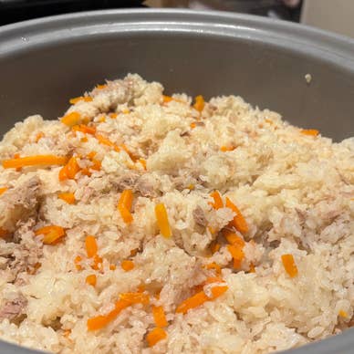 毎日炊き立ての炊き込みご飯が無料！無くなり次第終了