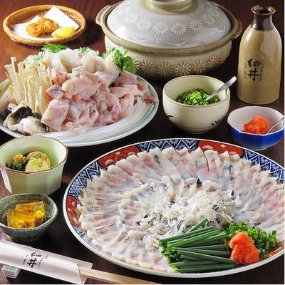 【贅沢にとらふぐを味わう】とらふぐ刺、ふぐちりなど《全7品》２ｈ飲み放題付き