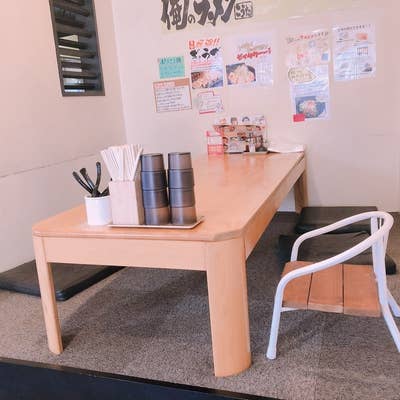 テーブル