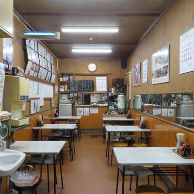 テーブル