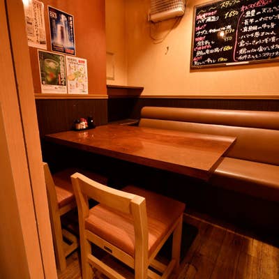 テーブル