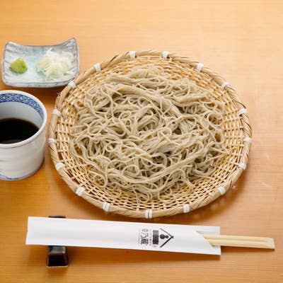 美味しいお蕎麦を 🍆 揚げなすとおろしっそ 今月のお蕎麦。 1000円（税別） 茄子が