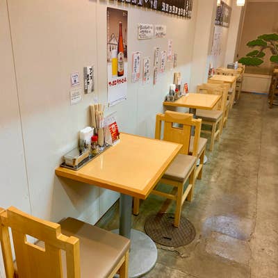 テーブル