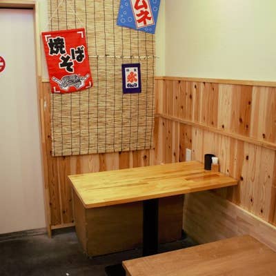 テーブル