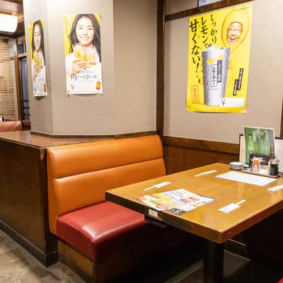 テーブル