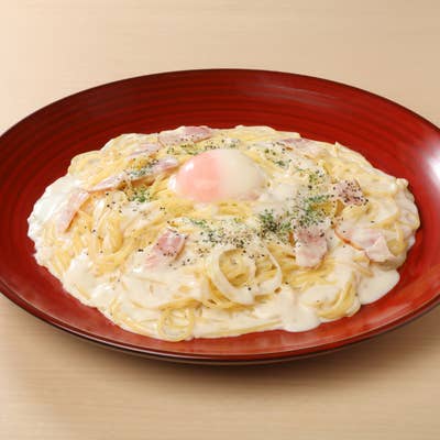 ◆カルボナーラ◆ 濃厚カルボナーラ（496円）」 2023年11月1日発売