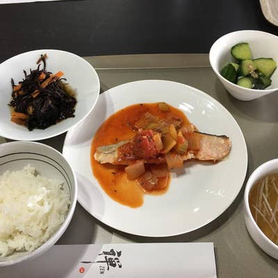 定食さん専用 ランチスタイ(お食事エプロン) – ミキハウスオフィシャルサイト