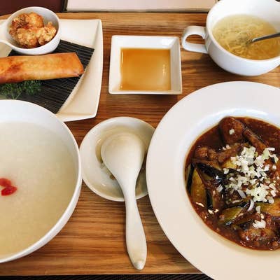 新風中国料理 星州炒米粉】 〜シンガポール風カレービーフン〜 星州とは