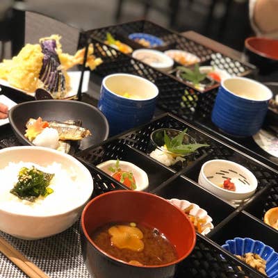 陶磁器　料理鉢　刺身向き　5客 陶磁器 料理鉢 刺身向き 5客 （家呑み晩酌タイム 刺身の盛合せ