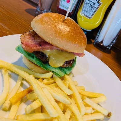 HelloHamburger/38dining（白山/ハンバーガー） - Retty（レッティ）
