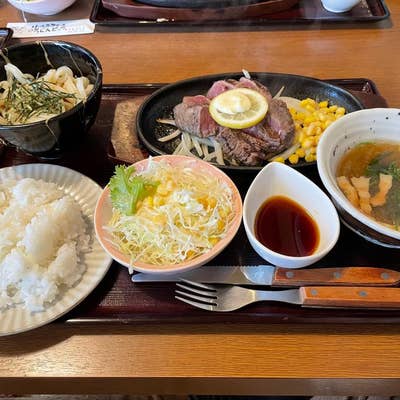一どん　川越 小江戸ステーキ＆うどんビッグ 川越今泉店 - 本格手打ちうどんと