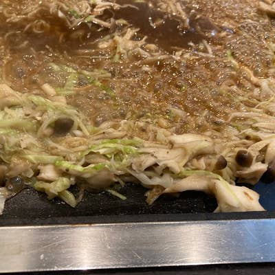 もんじゃ焼き キンキンに冷えたレモンサワーで乾杯！🍋 夏もやっぱり“もん横