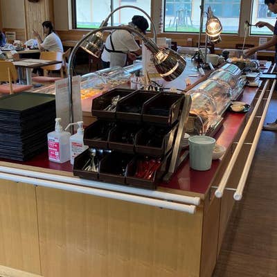 ビュッフェ運河の作品 ドイツで沢山プレッツェル食べてる🇩🇪🥨 絶妙な塩っけが◎ ㅤㅤ