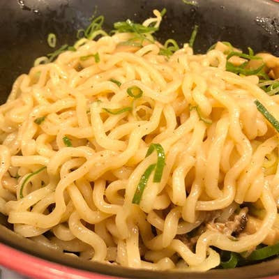 油そば 油そば 豚魂 瑞江駅北口店 TON-KON Abura Soba with a Giant